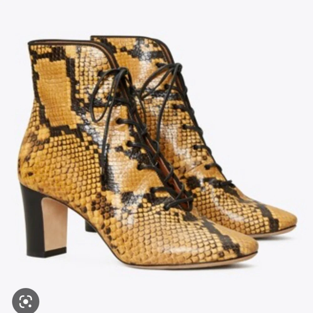 Tory Burch Vienna 70mm Lace-Up Booties